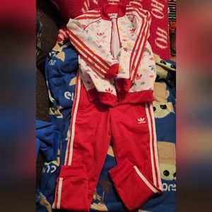 Adidas girls 2 piece Adidas track suit worn only once size 7/8